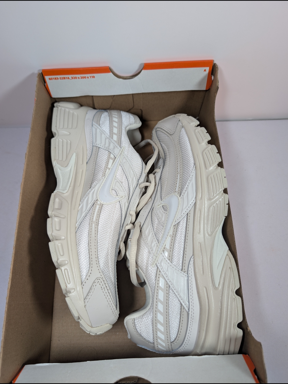 Nike Initiator  394053 103 Women's Light Orewood Brown Size 9 BOX NO LID